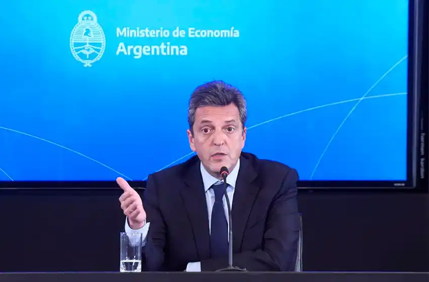 “Massa tiene que enfrentar el problema del dólar”