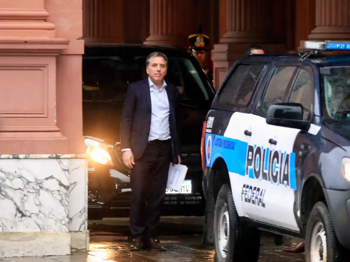 Tras la nueva escalada del dólar, crecen las diferencias entre los ministros del Gobierno 