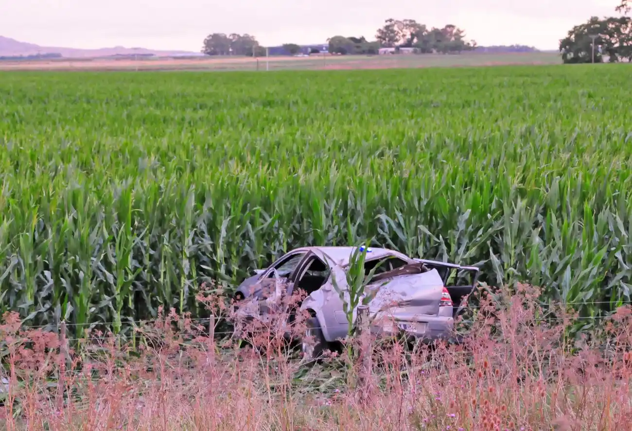 Un niño de 12 años murió en un accidente  en la Ruta 74 y hay cuatro personas heridas