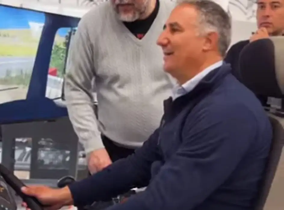 Santamarina en las instalaciones del MediaLab de la Unicen