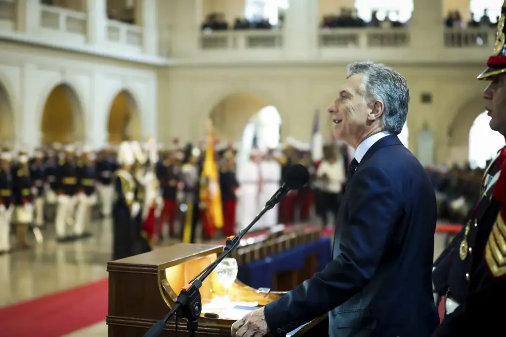 El Presidente propuso ahora modificar el sistema electoral