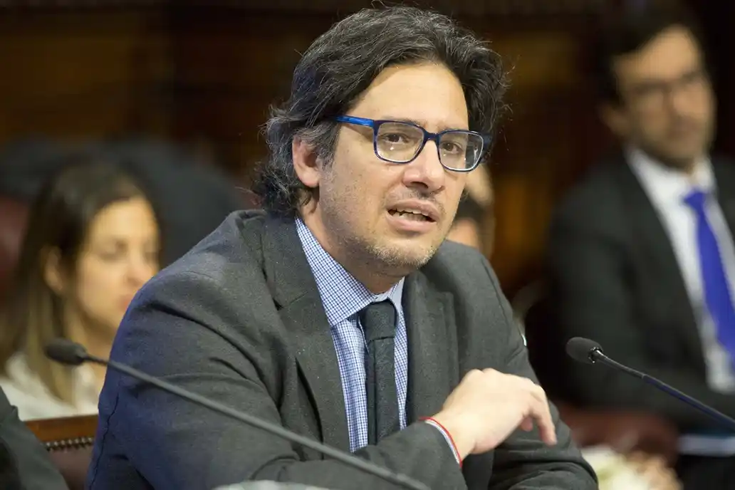 Zaffaroni alentó una salida anticipada de Macri y Garavano le salió al cruce
