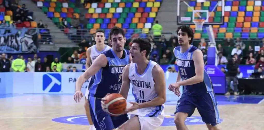 El seleccionado de básquetbol venció con claridad a Uruguay
