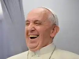 Las llamadas y anécdotas más graciosas del Papa Francisco