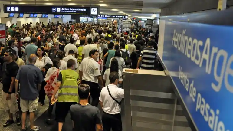 Aerolíneas Argentinas cancela este miércoles 33 vuelos