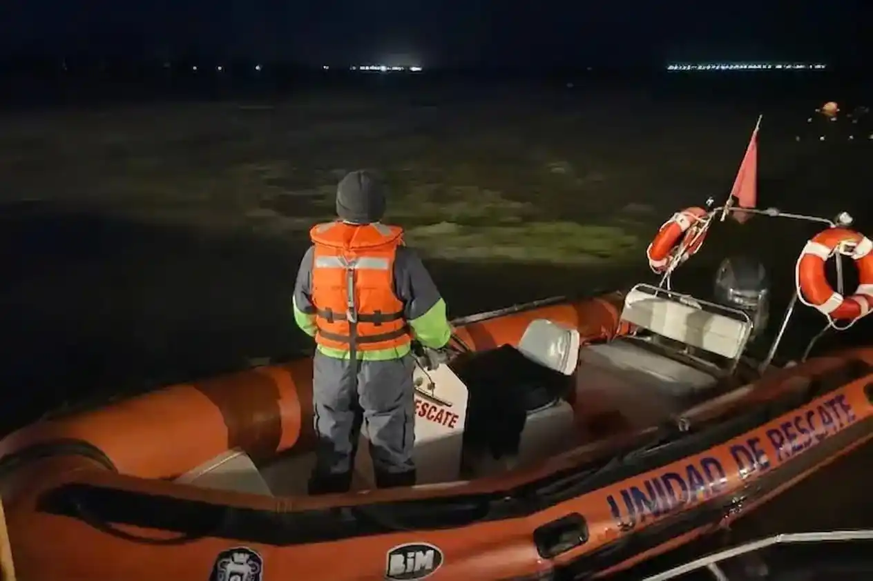 Operativo nocturno en la laguna de Chascomús - Foto archivo