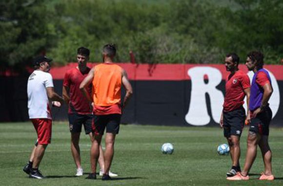 Kudelka repetiría el once para recibir a Estudiantes en el inicio de la Copa Complementación