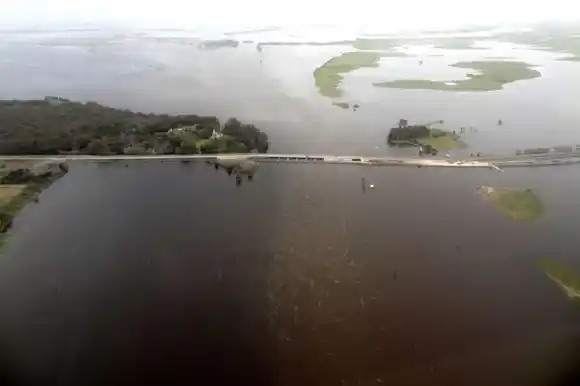 Inundaciones: la Provincia acusa al Gobierno por el abandono del Plan del Salado