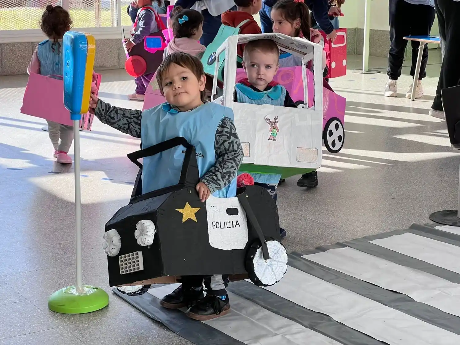 Los más chiquitos intervinieron con sus "vehículos". Foto: MVT