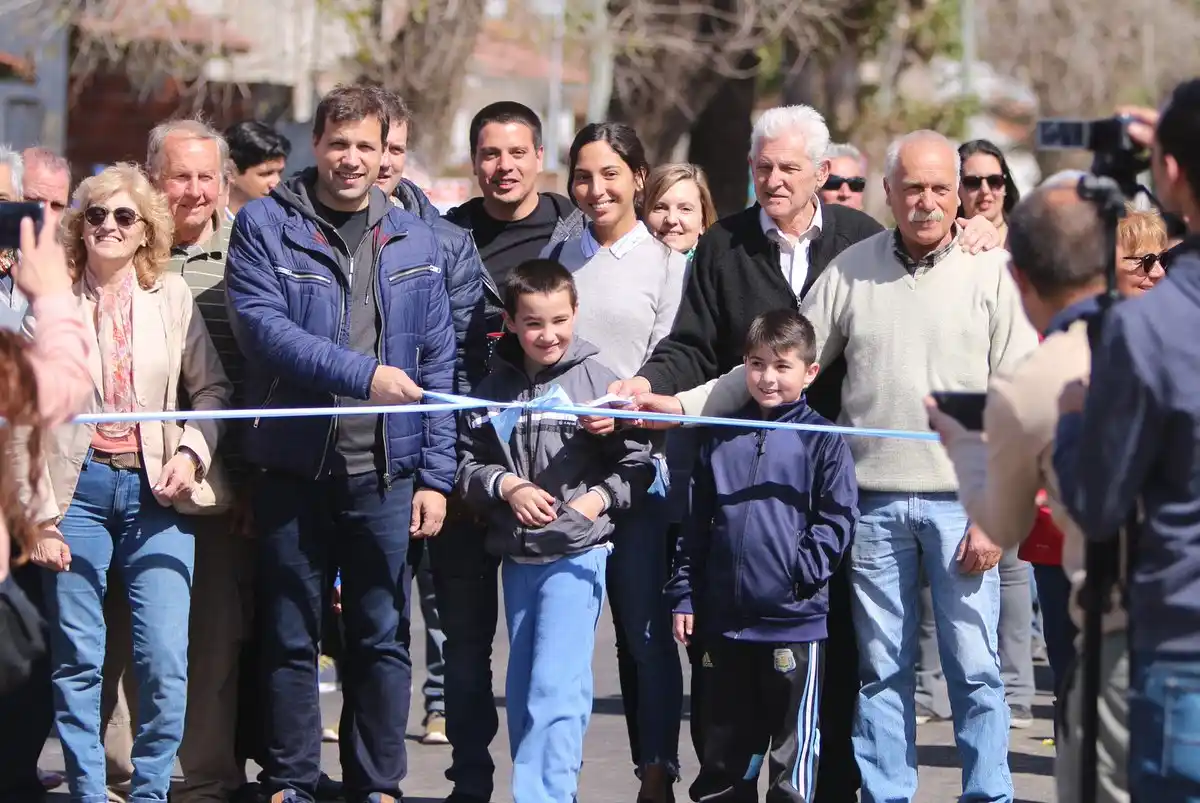 La Costa: De Jesús certificó el avance de obras en la cabecera del Partido