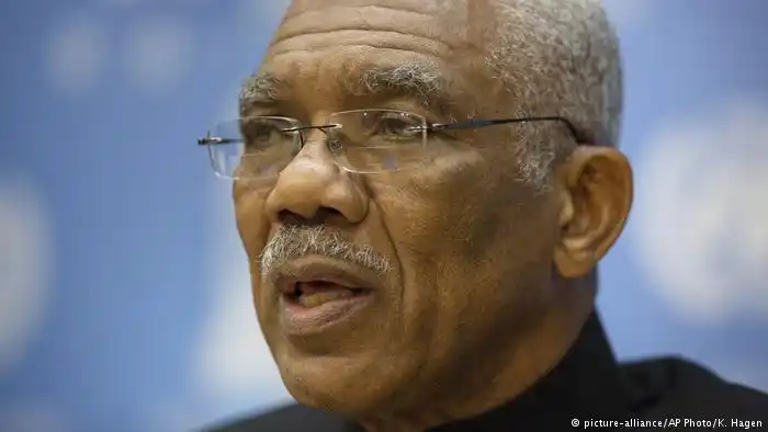 Cae Gobierno de Guyana y habrá elecciones en 90 días más