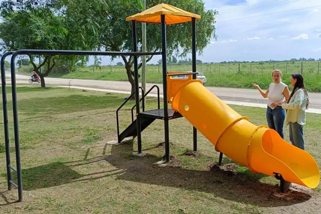 Crespo renovó un parque en barrio San Cayetano y vecinos elegirán su nombre