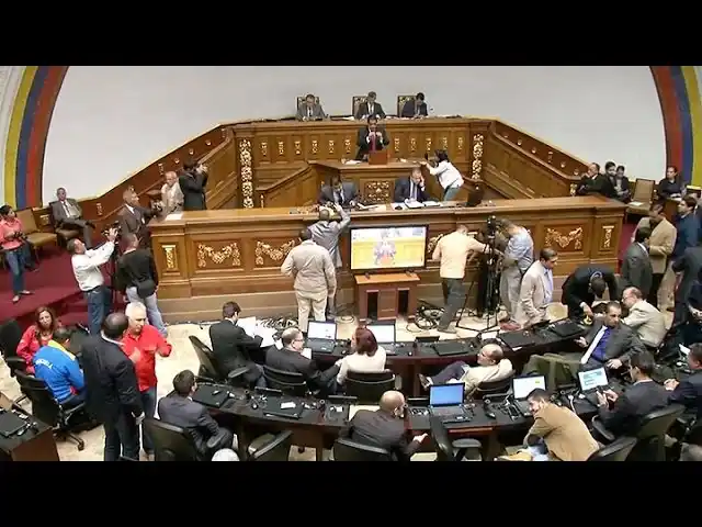 Juicio político y penal a Nicolás Maduro