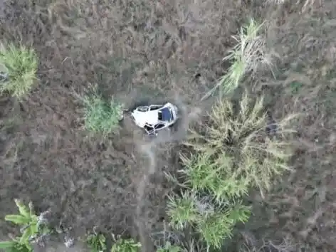 Cayeron desde un acantilado de 400 metros mientras mantenían relaciones sexuales en el interior del auto