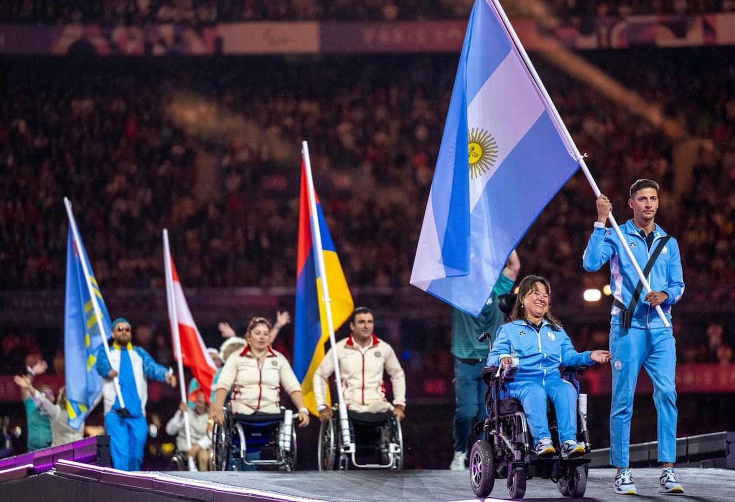 La gualeya Stefania Ferrando (boccia) fue la abanderada de la delegación argentina junto a Brian Impellizeri (salto en longitud).