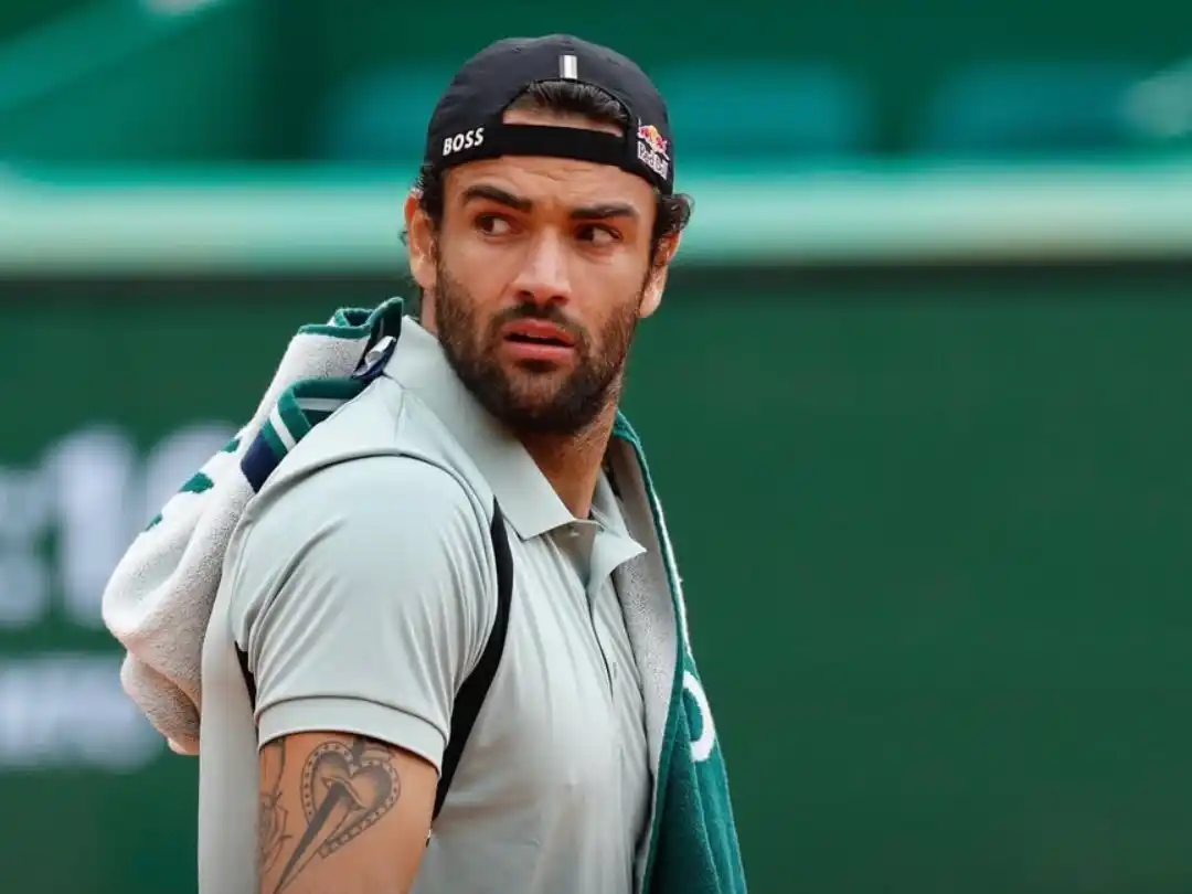 Berrettini dio el golpe en Montecarlo: aplastó a Medvedev con un doble 6-0