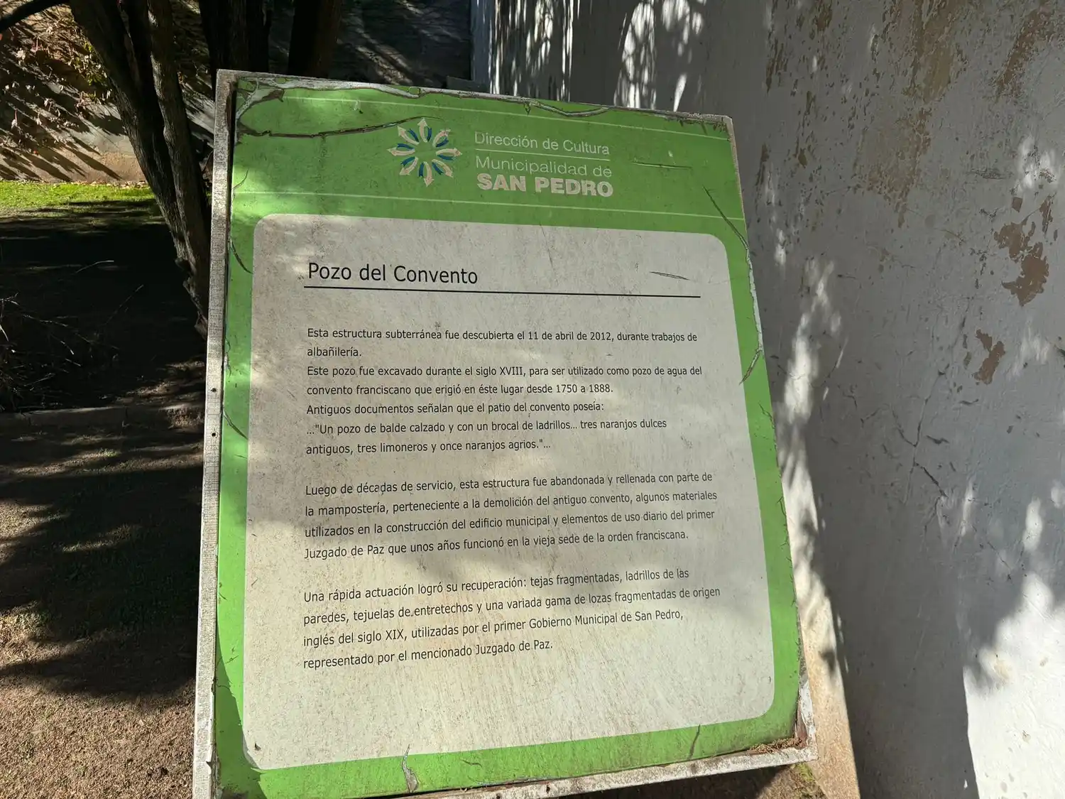 Pozo del convento cartel