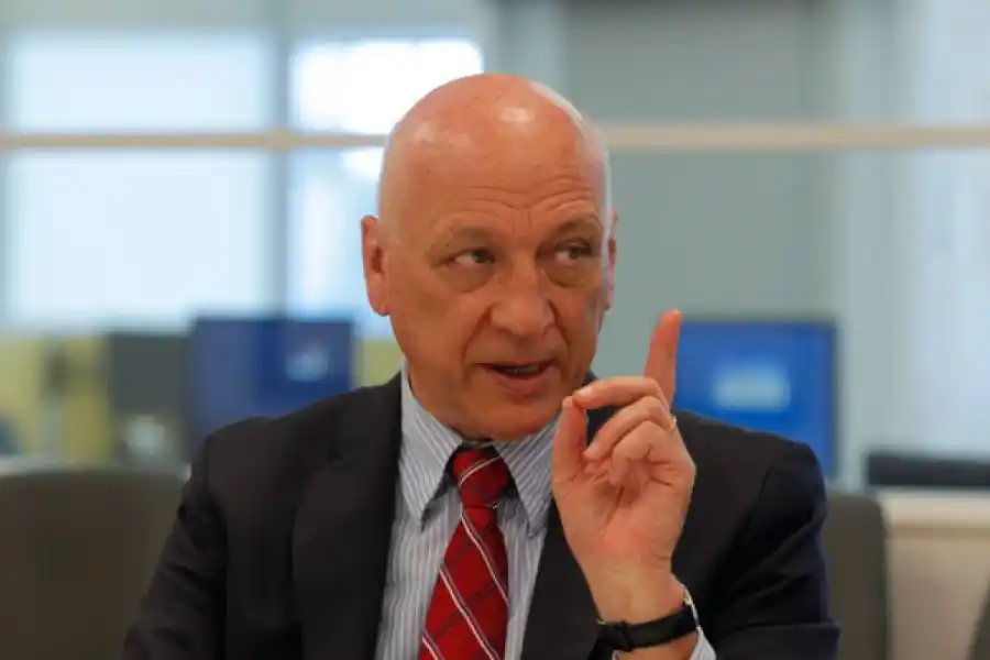 Elisa Carrió volvió a cuestionar a Antonio Bonfatti; esta vez, en la Justicia