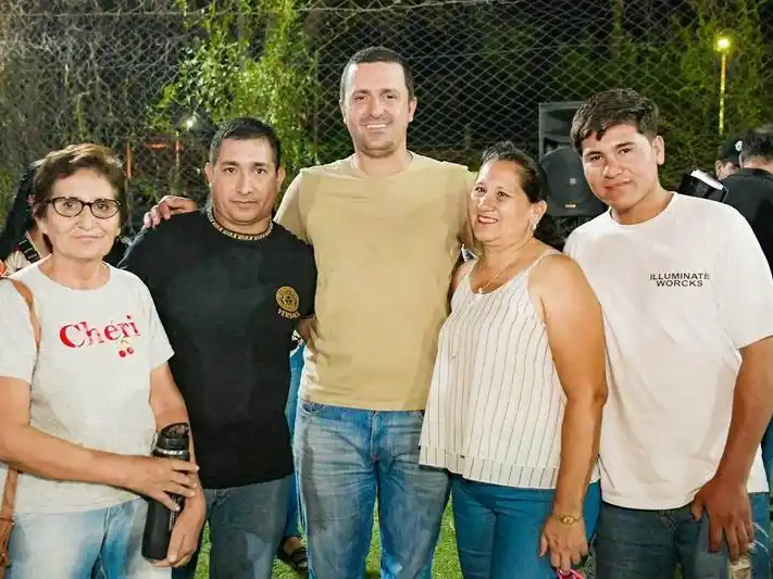 Las Lomitas: El Vicegobernador compartió 
jornada con pastores de la Iglesia Cristiana