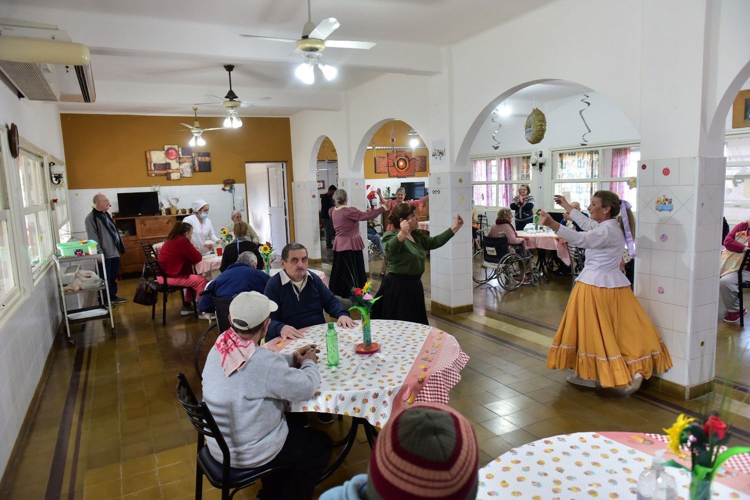 Organizan peña folklórica a beneficio del Hogar de Ancianos “Enrique J. Carrá”