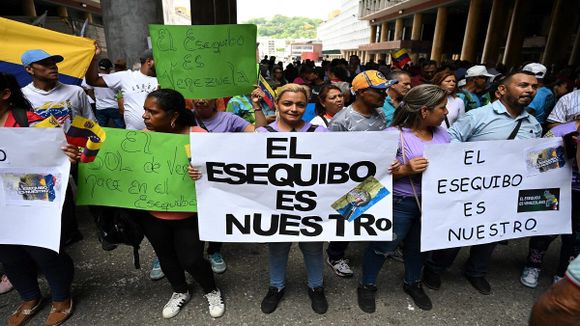 GOBERNADORES DESTACAN apoyo de la oposición en la campaña por el referendo del 3D