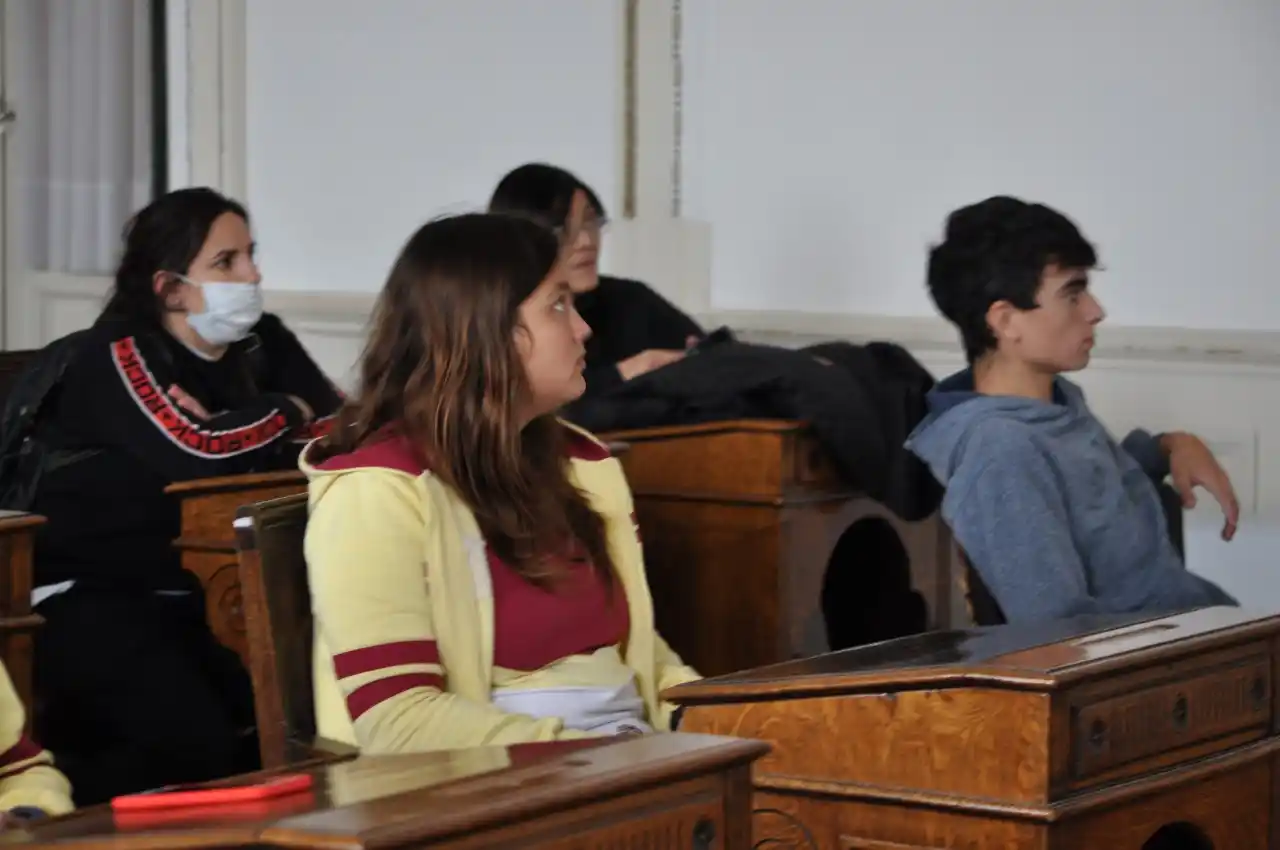 Alumnos de Orense hicieron un recorrido educativo por diversas instituciones de Tres Arroyos