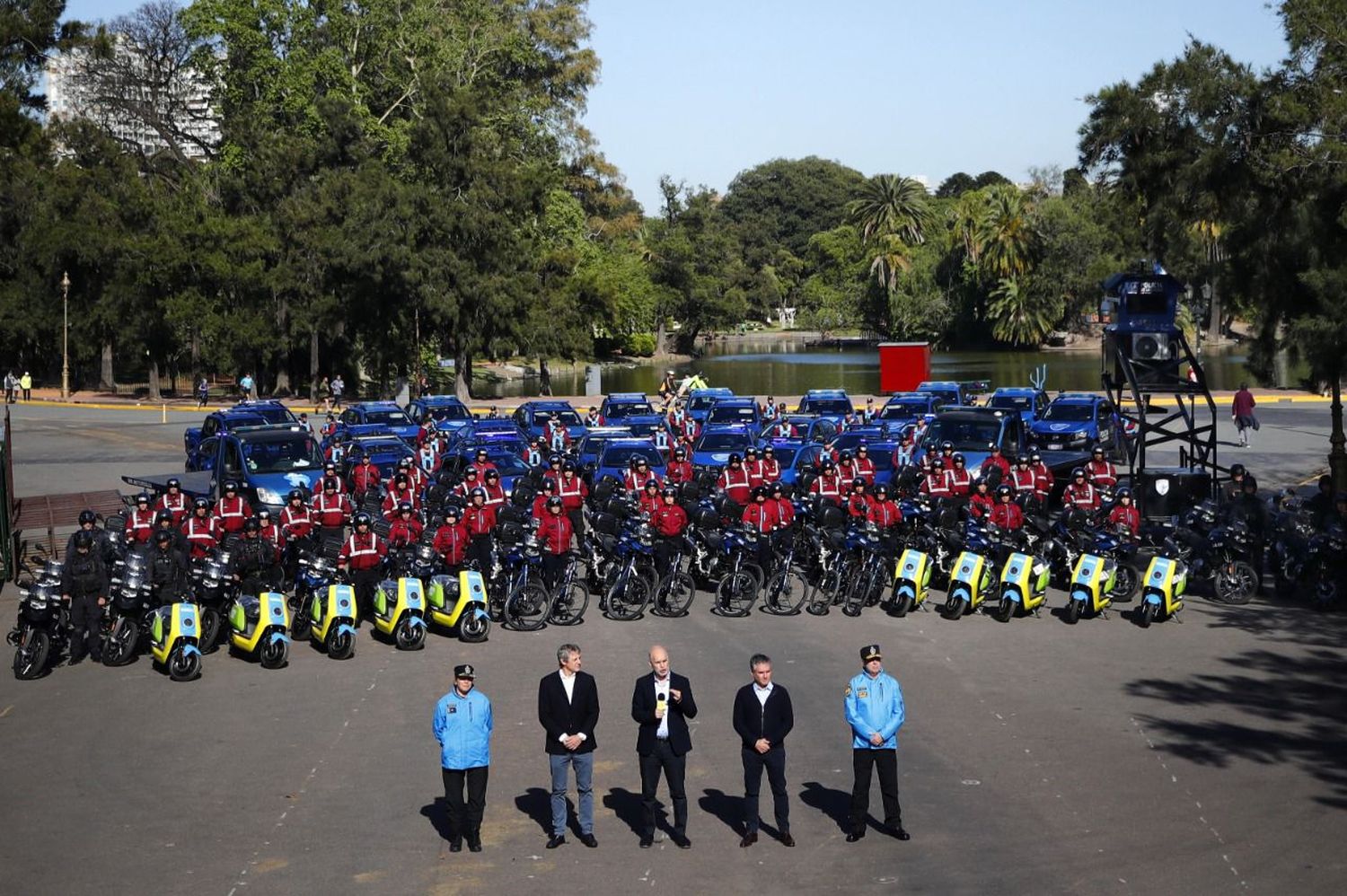 Rodríguez Larreta entregó 30 nuevas motos policiales: “Se le puede ganar al delito en todo el país”