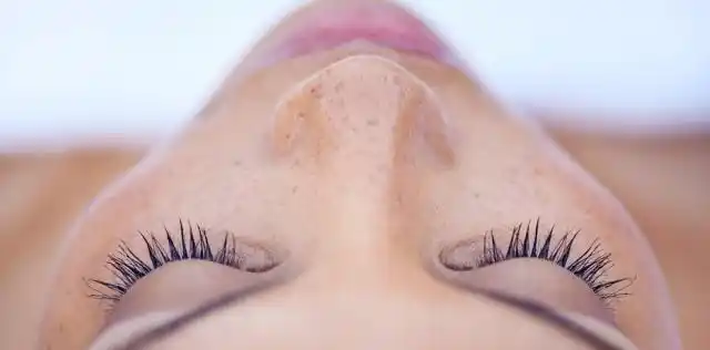 Puesta a punto para el verano: tratamientos para el pelo y la piel