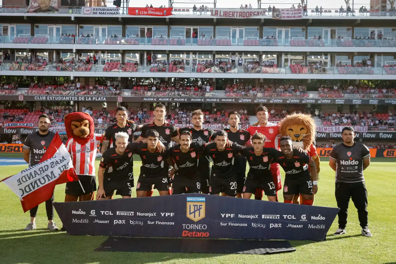 Joaquín Tobio Burgos podría regresar a la titularidad en Estudiantes hoy frente a Independiente Rivadavia