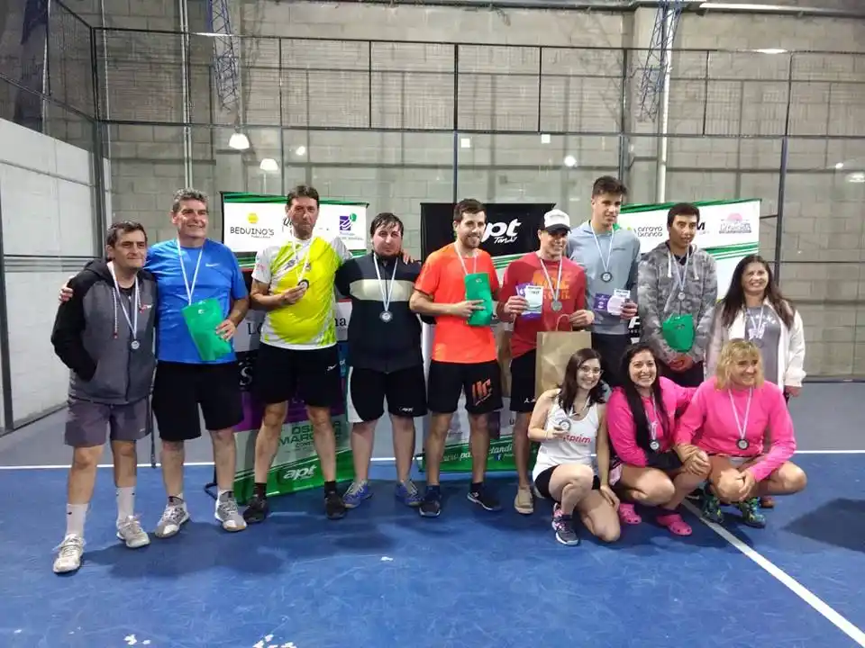 El padel tuvo continuidad con tres campeonatos