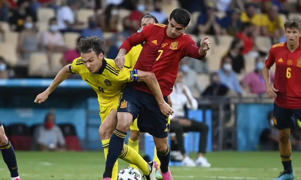 España empató sin goles ante Suecia en su debut 