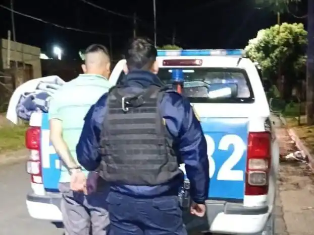 Durante operativos nocturnos en Diamante detienen a un hombre por ingresar a un domicilio