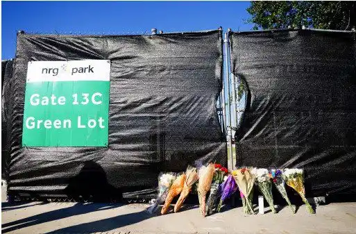 La segunda noche del Astroworld Fest se suspendió. 