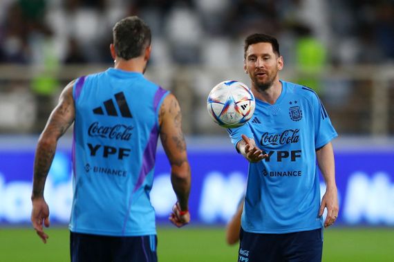Messi acapara la atención de un público fervoroso