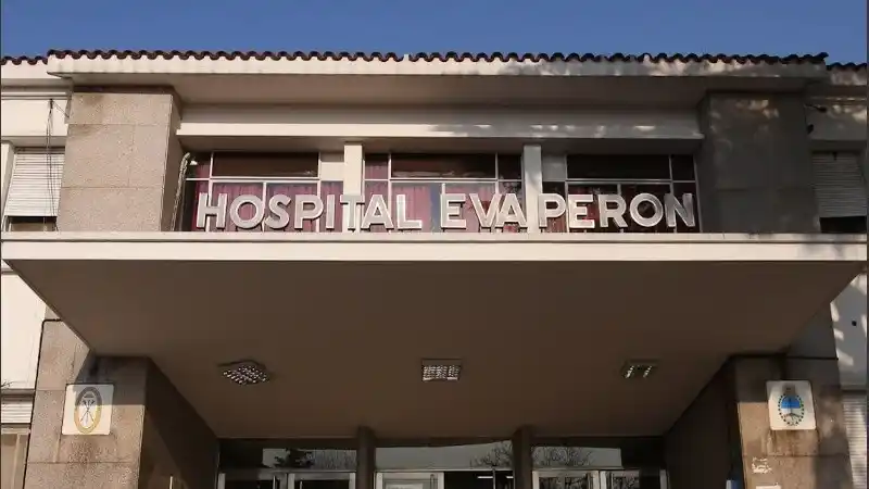 Detuvieron a un hombre acusado de golpear a dos niños dentro de un auto en Rosario