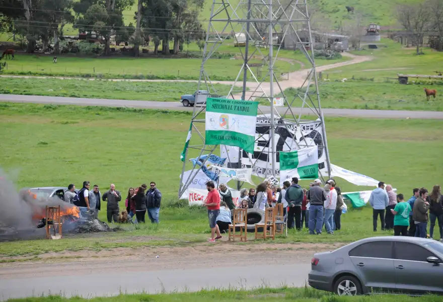 En el marco del paro nacional se llevó a cabo una concentración en Ruta 226 y Ruta 30