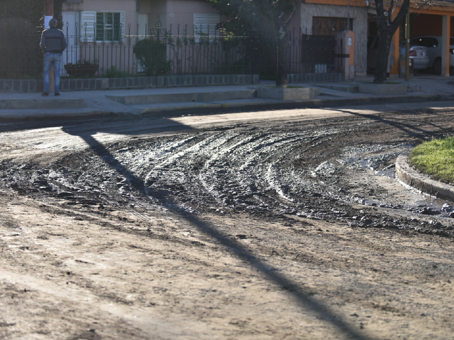 Barrio 20 de Junio reclama por el mal estado de sus calles