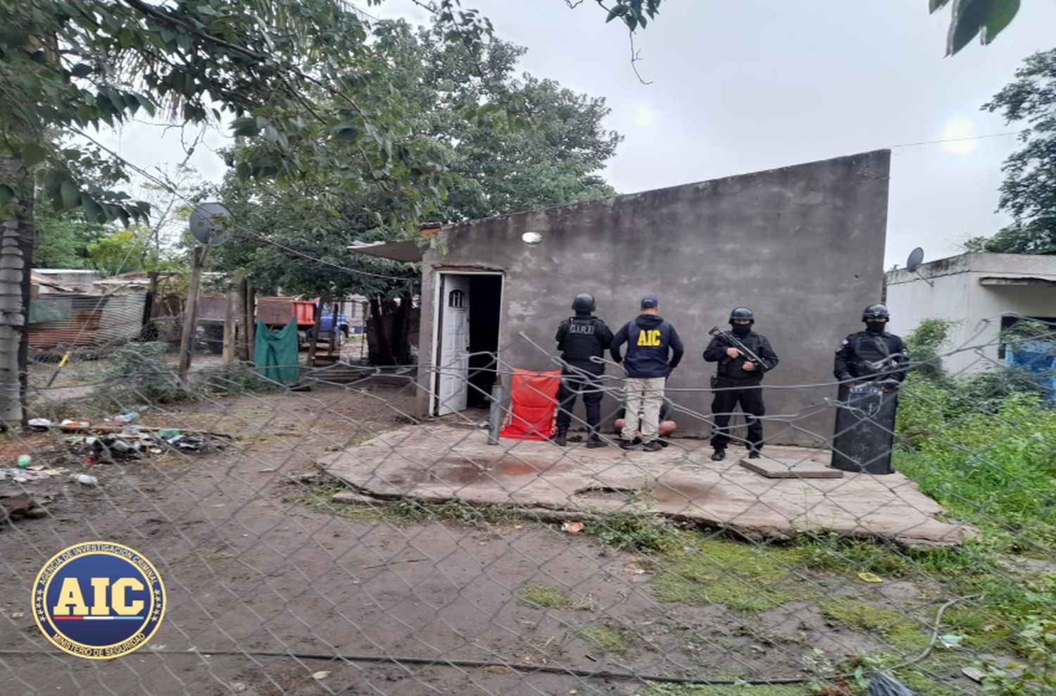 Detuvieron a dos hombres con gran cantidad de cocaína, marihuana y dinero en la región