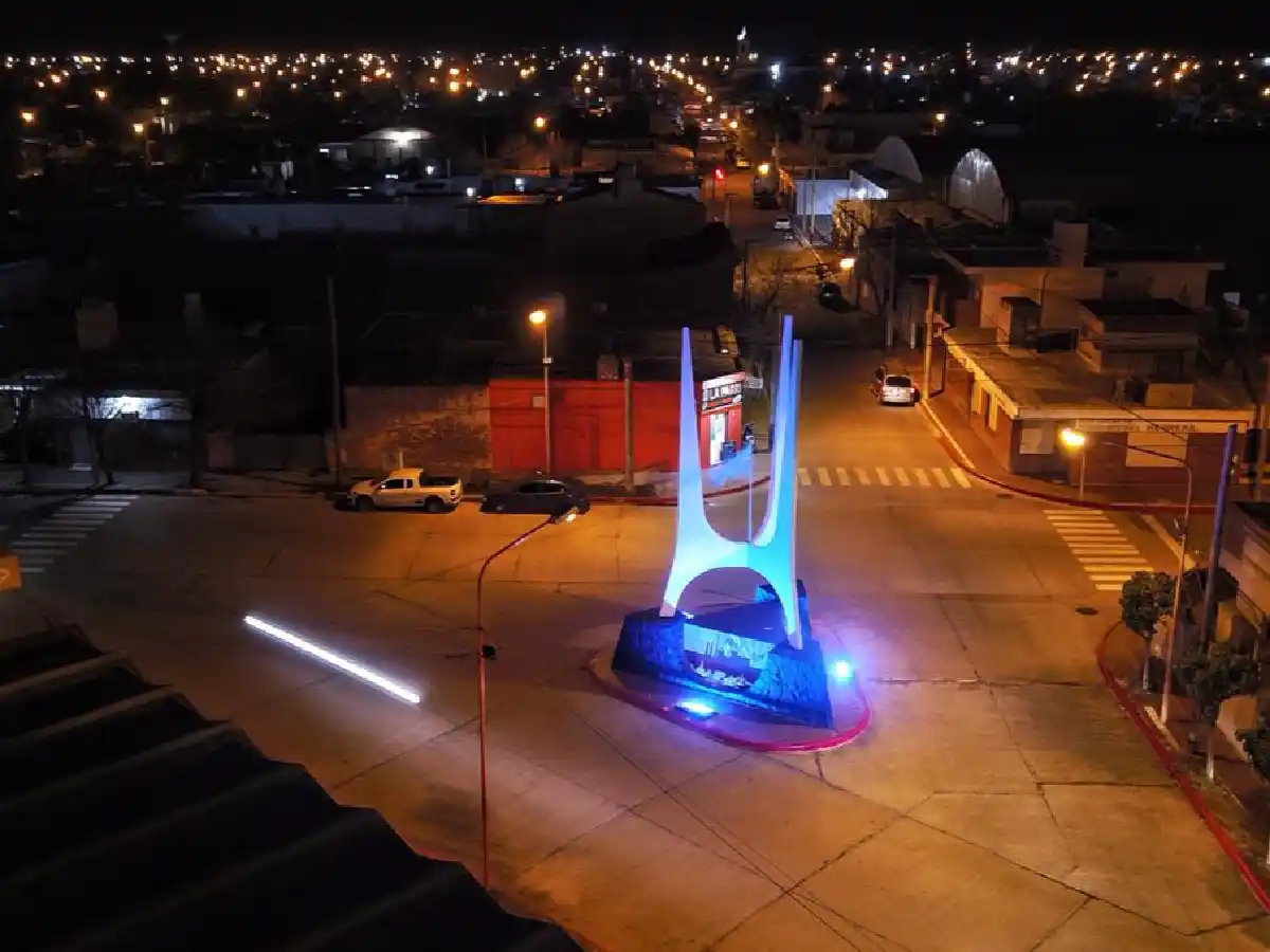 Arroyito revalorizó el  Monumento que rinde  honor a sus orígenes             