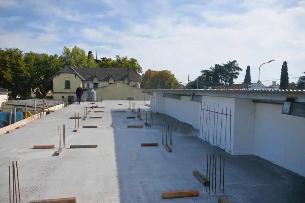 Se avanza con la obra de ampliación de los Consultorios Externos del Hospital Santamarina