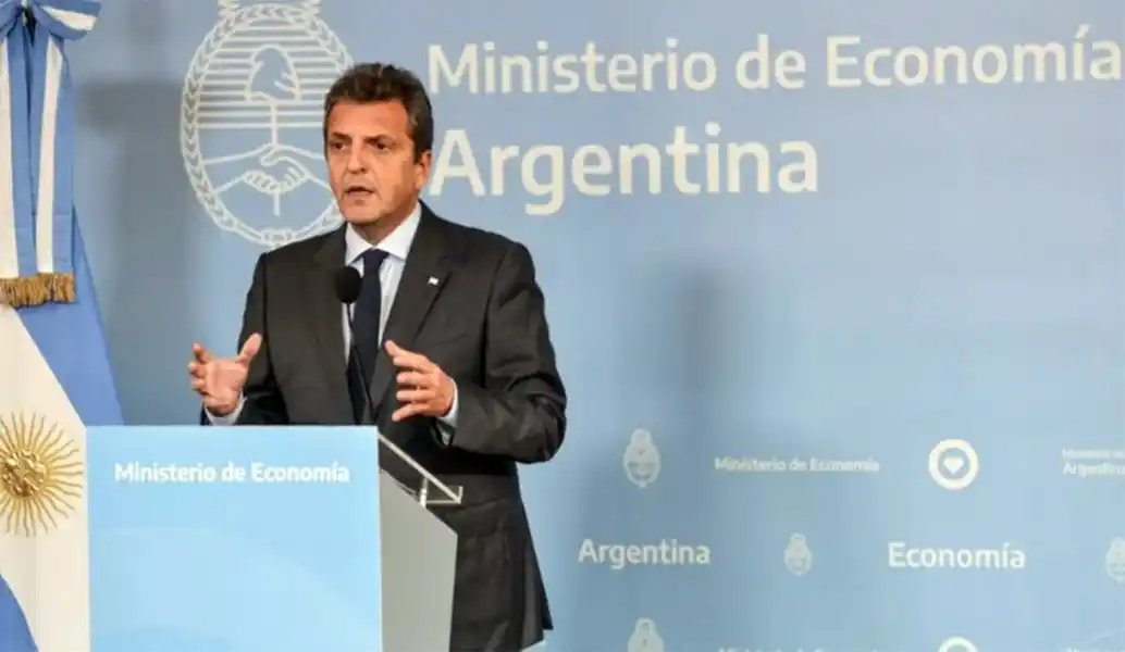 Massa anunciará medidas para trabajadores autónomos e informales