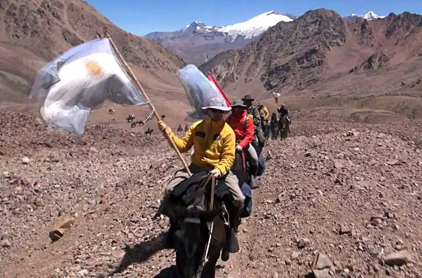 Asociación Sanmartiniana de Rosario: cruzar los Andes, atravesar la historia de la Patria