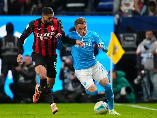 Napoli se impuso por 2-0.