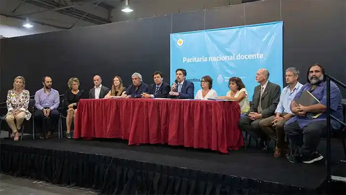 Paritaria docente:  Los ejes salariales  en que centran sus  pedidos los gremios