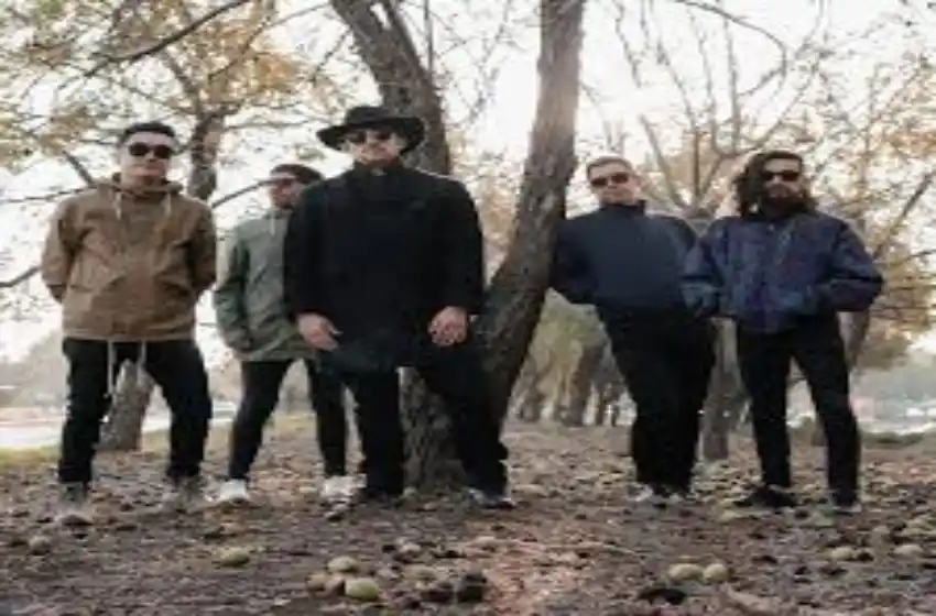 La historia de la banda que más viene sonando desde Chile