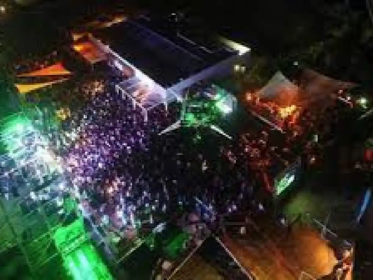 Un joven denunció una salvaje golpiza de patovicas en un boliche de Pinamar