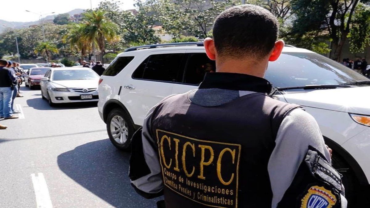 ¡ESCALOFRIANTE! Hallan los cuerpos de una mujer y una bebé al interior de una vivienda