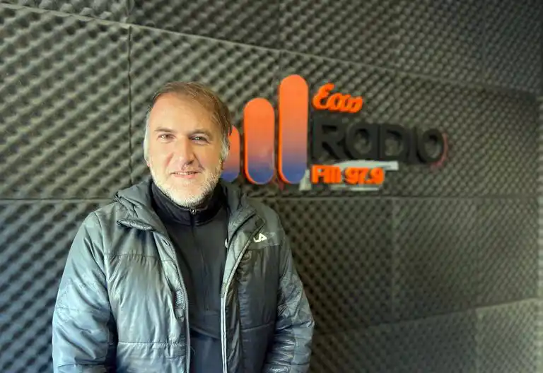 Especialista. Javier Collia en Ecos Radio.