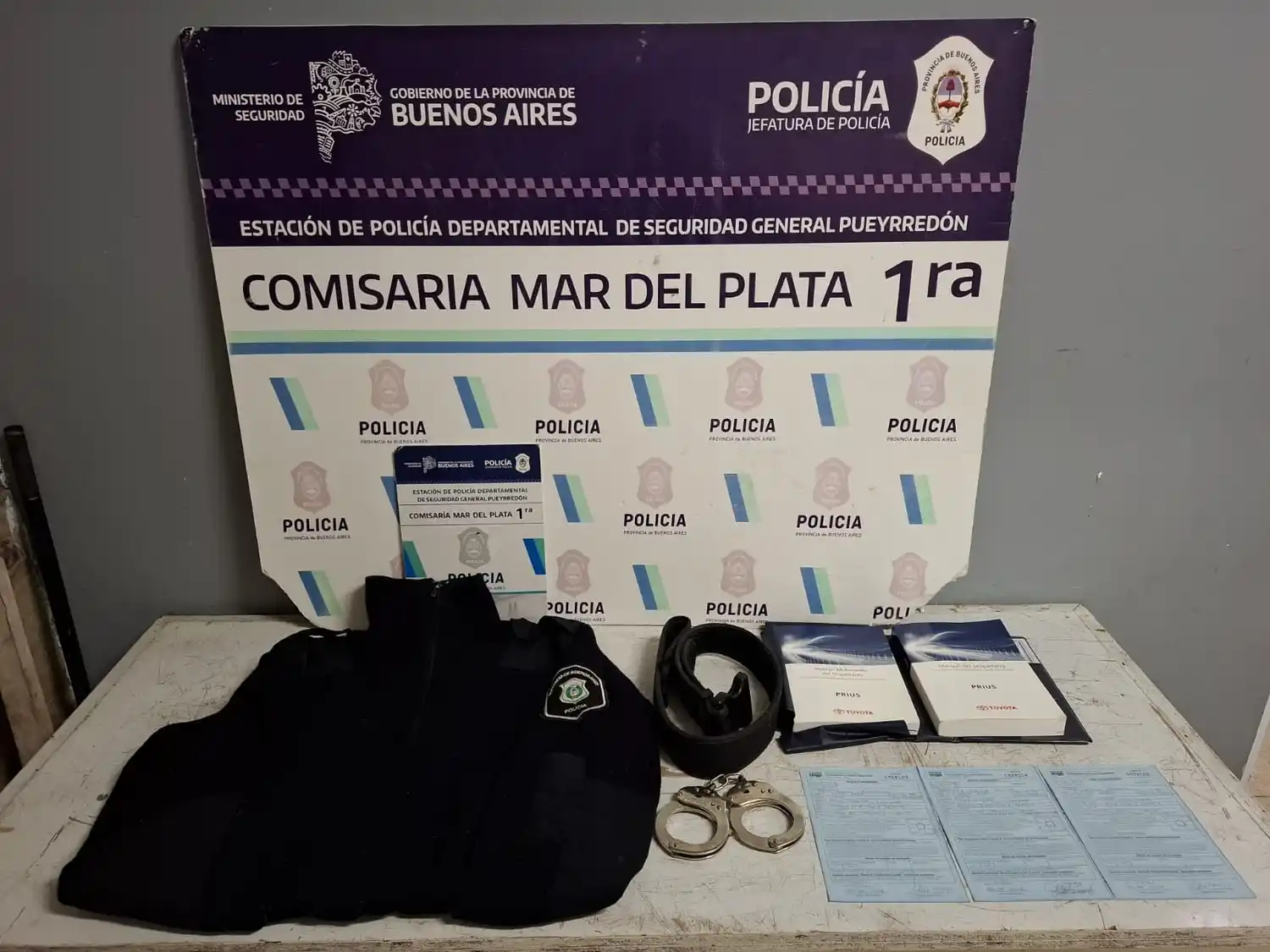 La Dra. Berlingeri, fiscal a cargo, dispuso la notificación de la formación de causa y el traslado del aprehendido a la Unidad Penal N° 44 de Batán.