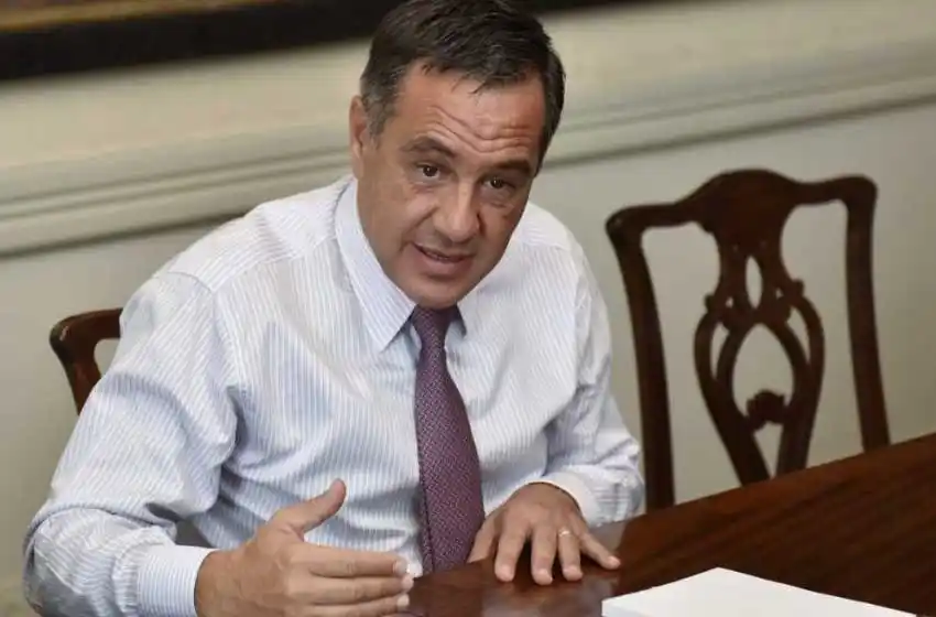 «Haber tomado la decisión de tener cerradas las escuelas ha sido grave», afirmó el exministro de Educación